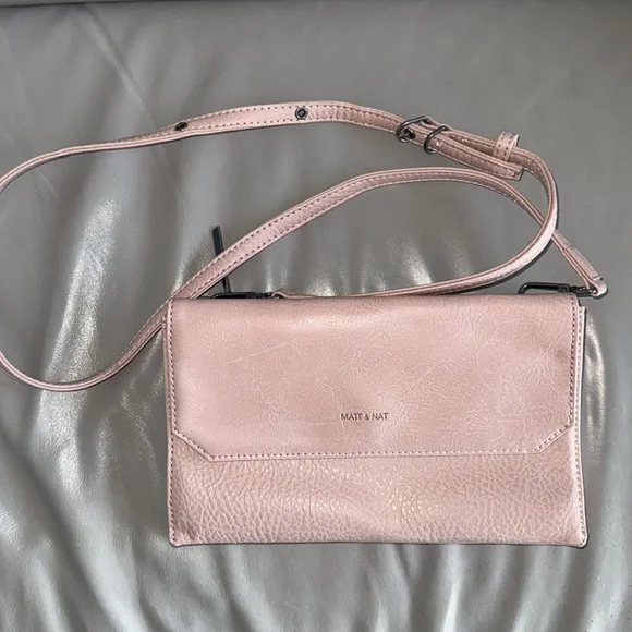 Matt & Nat Blush Pink vegan Leather Crossbody Bag - Picture 3 of 7